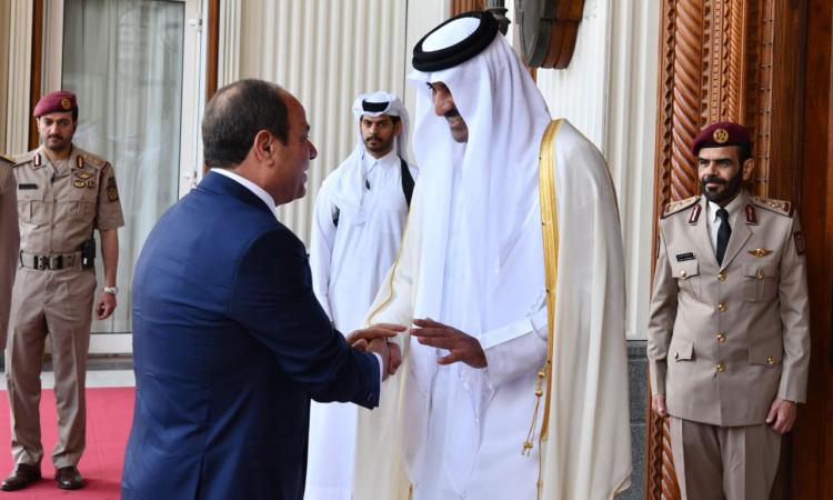 الرئيس السيسي وأمير قطر يترأسان اجتماعا موسعا ضم وفدي البلدين