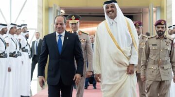 الرئيس السيسي يصل الديوان الأميري في قطر