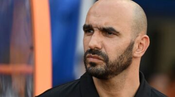 الركراكي يضع خطته لتعويض غياب خماسي المغرب