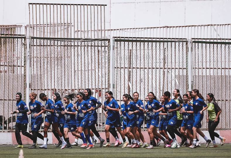 الزمالك يستأنف تدريباته استعدادًا لـ مسار في ليلة ملامسة الأخير لدرع الدوري الزمالك يستأنف تدريباته استعدادًا لـ مسار في ليلة ملامسة الأخير لدرع الدوري