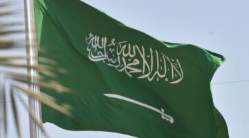السعودية وإيران تبحثان أوضاع المنطقة والجهود المبذولة بشأنها
