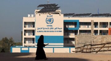 السعودية ورابطة العالم الإسلامي تدينان إغلاق إسرائيل 6 مدارس للأونروا