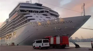 السفينة السياحية  Seven Seas Grandeu تغادر ميناء الاسكندرية