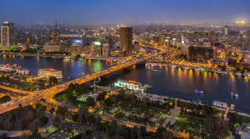 السياحة تدعم توقعات نمو قطاع الأغذية والمطاعم في مصر