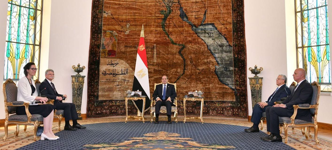 السيسي يستقبل رئيس برلمان المجر ويستعرض جهود وقف إطلاق النار في غزة السيسي يستقبل رئيس برلمان المجر ويستعرض جهود وقف إطلاق النار في غزة