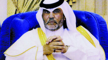 الشاعر عبدالله بن عبدالرحمن ينظم قصائده على أهداب القوافي