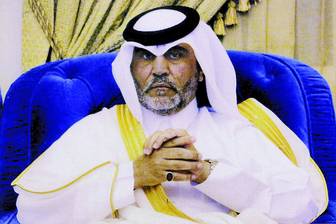 الشاعر عبدالله بن عبدالرحمن ينظم قصائده على أهداب القوافي