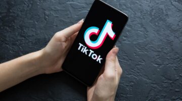 الصين تُخضع صفقة بيع تيك توك في أمريكا للمراجعة الحكومية
