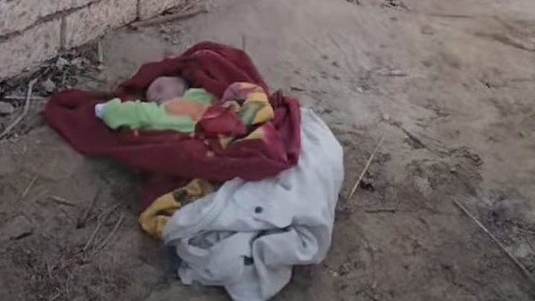 العثور على رضيع ملفوفاً بقطعة قماش داخل مقابر أبوتشت بقنا العثور على رضيع ملفوفاً بقطعة قماش داخل مقابر أبوتشت بقنا