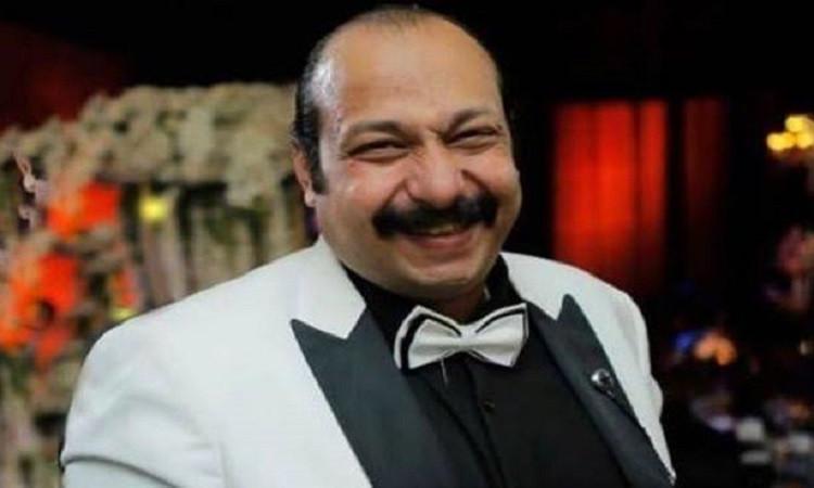 الفنان محمد ثروت : المسرح هو الترمومتر لنجاح العمل وحب الجمهور للفنان الفنان محمد ثروت : المسرح هو الترمومتر لنجاح العمل وحب الجمهور للفنان