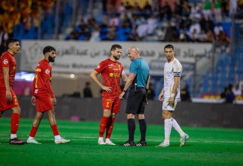 القادسية يُسقط النصر ويشعل صراع المربع الذهبي في الدوري السعودي “فيديو” القادسية يُسقط النصر ويشعل صراع المربع الذهبي في الدوري السعودي “فيديو”