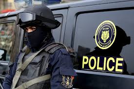 القبض على شخص طمس لوحات سيارته بالقاهرة