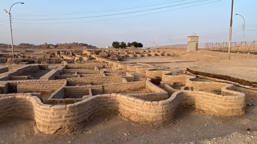 المدينة الذهبية المفقودة بمصر