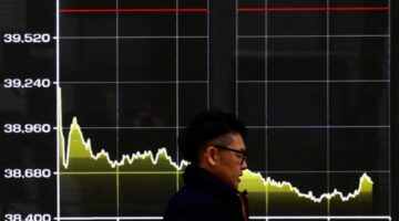المؤشرُ الياباني يهبط 5% بعد دخول الرسوم الجمركية الأمريكية حيز التنفيذ