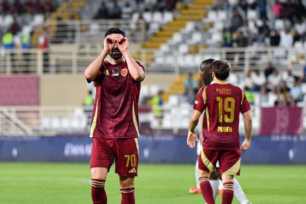 المركز الثالث يشعل صراعا خماسيا في الدوري الإماراتي المركز الثالث يشعل صراعا خماسيا في الدوري الإماراتي