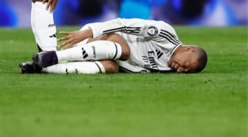 المصائب لا تأتي فرادى.. مبابي يغادر مباراة ريال مدريد وآرسنال مصابًا