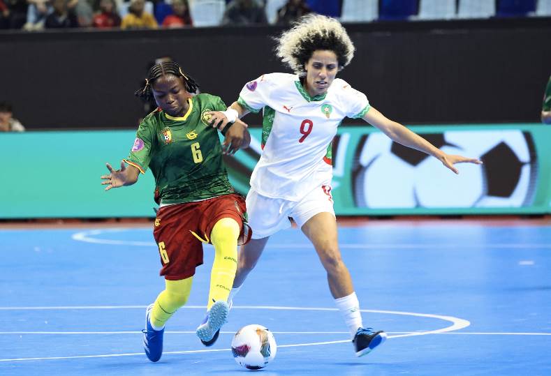 المغرب تهزم الكاميرون 7-1 في كأس الأمم الإفريقية للكرة النسائية “صالات” المغرب تهزم الكاميرون 7-1 في كأس الأمم الإفريقية للكرة النسائية “صالات”