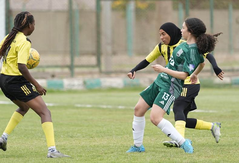 المقاولون العرب يهزم زد 3-1 بالجولة السادسة من دوري الكرة النسائية المقاولون العرب يهزم زد 3-1 بالجولة السادسة من دوري الكرة النسائية