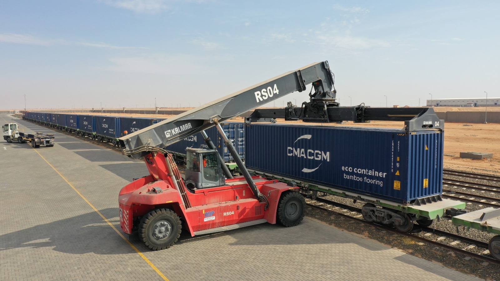 شركة “CMA CGM” الفرنسية تستحوذ على 35% من أسهم مشروع ميناء أكتوبر الجاف شركة “CMA CGM” الفرنسية تستحوذ على 35% من أسهم مشروع ميناء أكتوبر الجاف