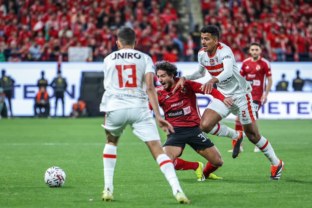 الموعد الجديد لجلسة لجنة الاستئناف لمناقشة تظلمات الأهلي والزمالك وبيراميدز بسبب نقاط القمة الموعد الجديد لجلسة لجنة الاستئناف لمناقشة تظلمات الأهلي والزمالك وبيراميدز بسبب نقاط القمة