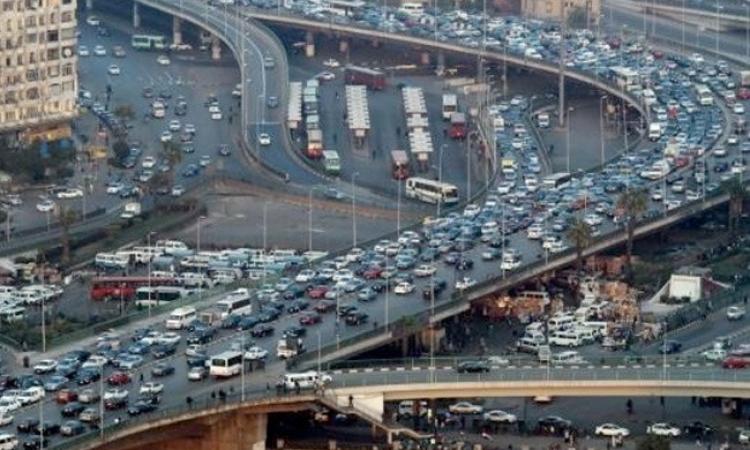 النشرة المرورية.. كثافات مرتفعة بكوبرى أكتوبر بسبب حادث تصادم النشرة المرورية.. كثافات مرتفعة بكوبرى أكتوبر بسبب حادث تصادم