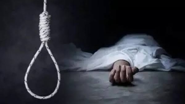 النيابة تأذن بدفن جثة فني كمبيوتر أنهى حياته داخل شقته في الدقي
