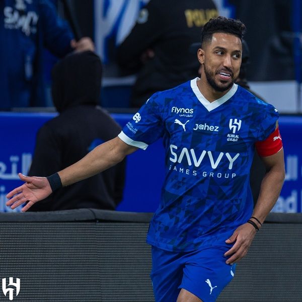الهلال يزيل الغموض عن موقف الدوسري الهلال يزيل الغموض عن موقف الدوسري