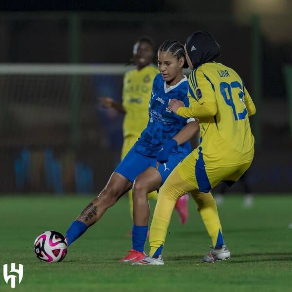 الهلال يلحق بالنصر الخسارة الأولى في الدوري السعودي للسيدات الهلال يلحق بالنصر الخسارة الأولى في الدوري السعودي للسيدات