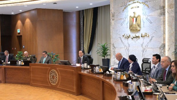 “الوزراء” يوافق على استكمال الدراسات النهائية لمشروع تصدير كهرباء الطاقة المتجددة من مصر إلى إيطاليا “الوزراء” يوافق على استكمال الدراسات النهائية لمشروع تصدير كهرباء الطاقة المتجددة من مصر إلى إيطاليا