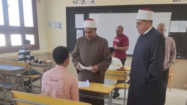 اليوم.. طلاب الثانوية الأزهرية بجنوب سيناء يواصلون أداء امتحانات نهاية العام اليوم.. طلاب الثانوية الأزهرية بجنوب سيناء يواصلون أداء امتحانات نهاية العام