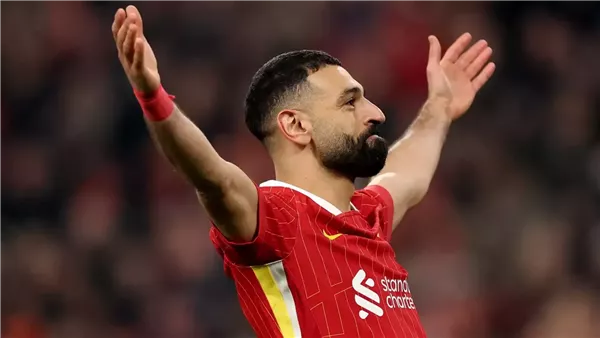 انا بين جمهوري ملك.. صلاح يحتفل مع عشاق ليفربول بالفوز على ليستر (فيديو) انا بين جمهوري ملك.. صلاح يحتفل مع عشاق ليفربول بالفوز على ليستر (فيديو)