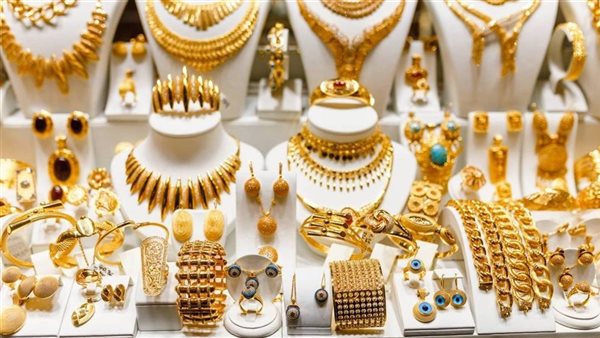 انخفاض أسعار الذهب بمنتصف تعاملات اليوم الإثنين، وعيار 18 يسجل 4071.5 انخفاض أسعار الذهب بمنتصف تعاملات اليوم الإثنين، وعيار 18 يسجل 4071.5