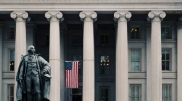 انخفاض عوائد السندات الأميركية وسط آمال في تخفيف الرسوم الجمركية والسياسة النقدية