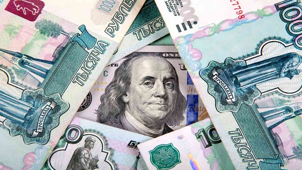 انخفاض قياسي لسعر صرف الدولار مقابل الروبل انخفاض قياسي لسعر صرف الدولار مقابل الروبل