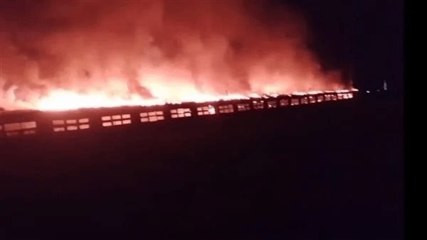 اندلاع حريق ضخم في مخزن أخشاب بالشرابية بالقاهرة