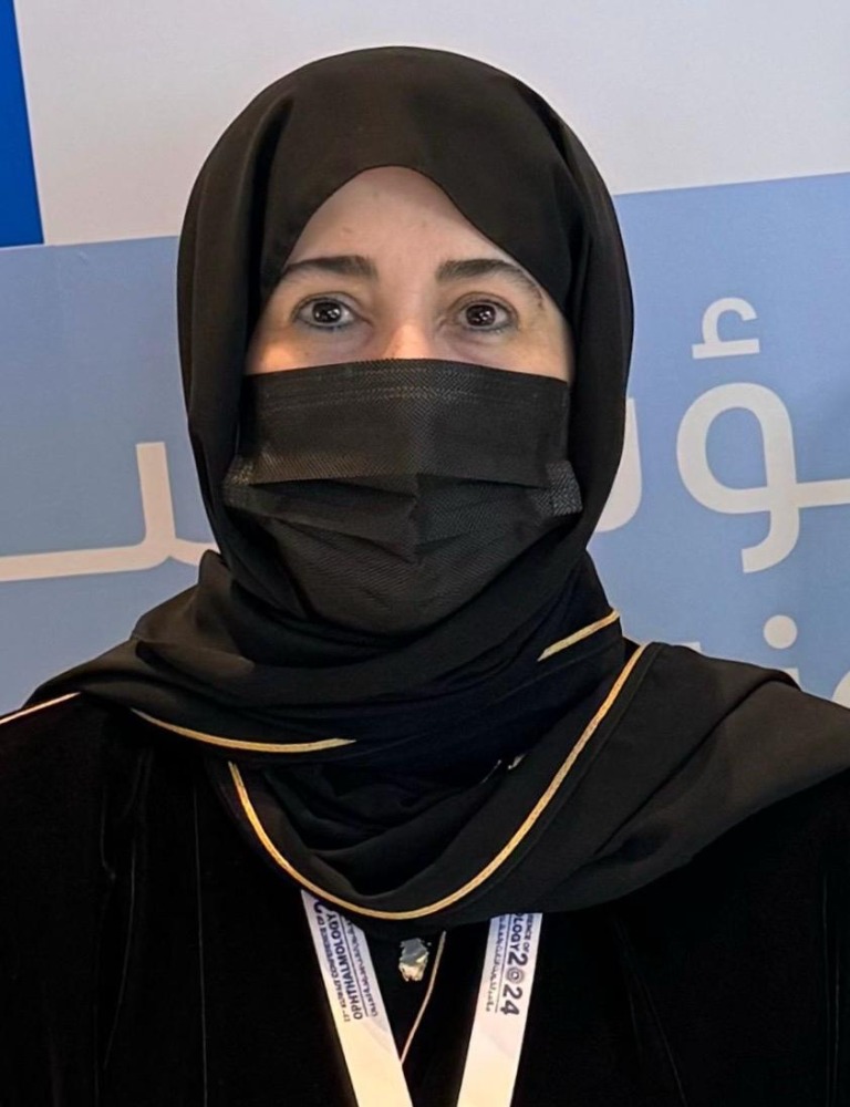 باحثة قطرية تقدم طبعة جديدة لكتابها حول هيكل الفيلم الدمعي في مجال البصريات باحثة قطرية تقدم طبعة جديدة لكتابها حول هيكل الفيلم الدمعي في مجال البصريات