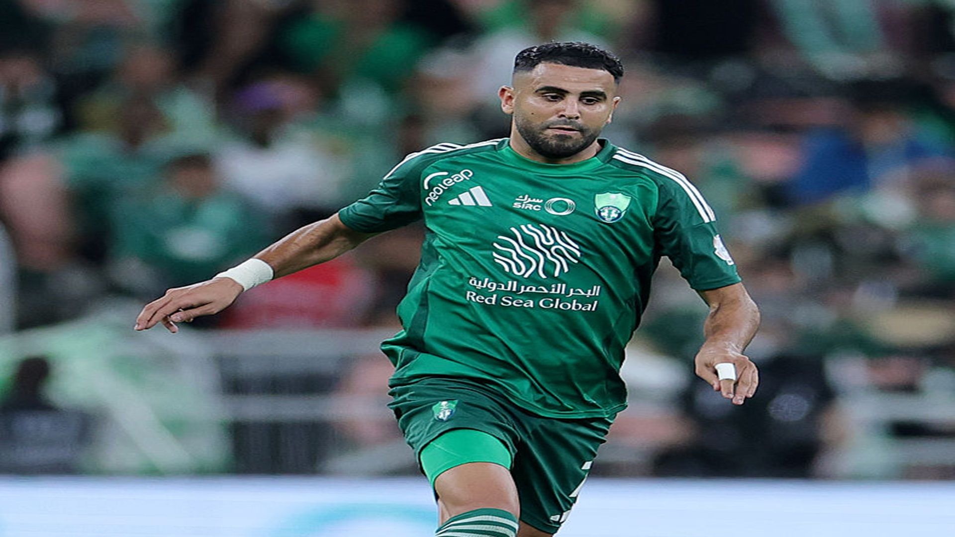 بالأرقام: صراع محرز والدوسري يشعل فتيل الكلاسيكو بالأرقام: صراع محرز والدوسري يشعل فتيل الكلاسيكو