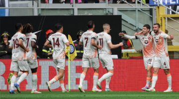 بالصور.. إنتر يستسلم أمام روما ويُقرب نابولي من لقب الدوري