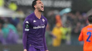 بالصور: فيورنتينا وبيتيس إلى نصف نهائي المؤتمر