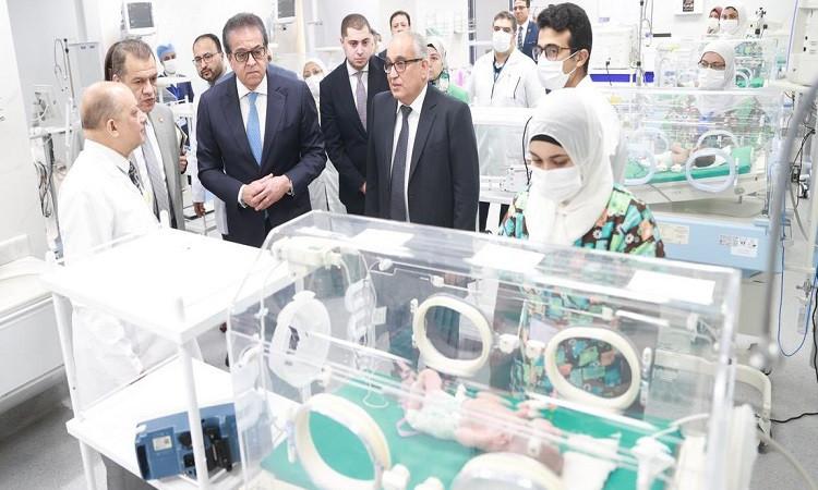 بالصور..وزير الصحة يوجه بتسليم قسم الرعاية المركزة الجديد بمستشفى أطفال مصر