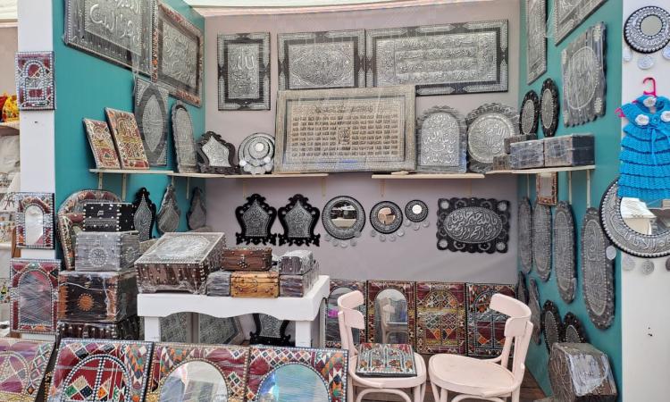 بالفيديو والصور.. "نقطة ضوء"تتجول في معرض "ديارنا زهور الربيع" بالفيديو والصور.. "نقطة ضوء"تتجول في معرض "ديارنا زهور الربيع"