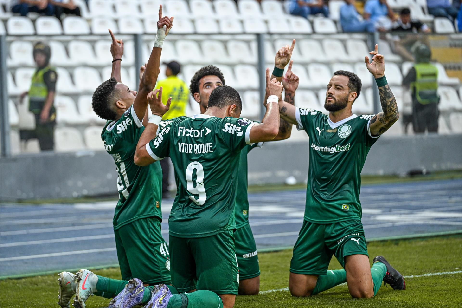 بالميراس يهزم فورتاليزا وينتزع صدارة الدوري البرازيلي بالميراس يهزم فورتاليزا وينتزع صدارة الدوري البرازيلي
