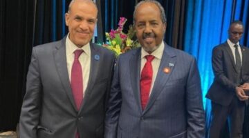 بتوجيهات رئاسية.. وزير الخارجية والهجرة يلتقي مع الرئيس الصومالي بأنطاليا