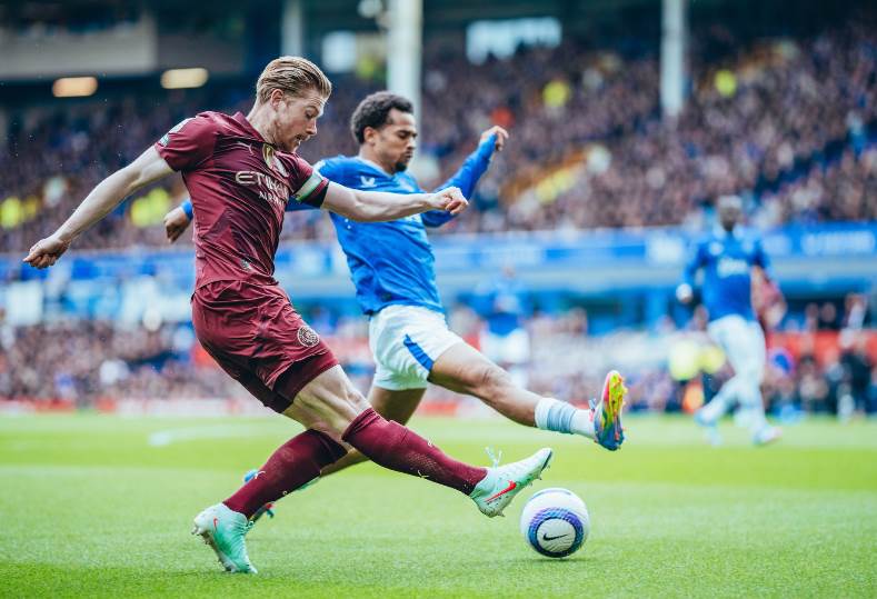 بث مباشر مشاهدة مباراة مانشستر سيتي 2 – 1 أستون فيلا في الدوري الإنجليزي بث مباشر مشاهدة مباراة مانشستر سيتي 2 – 1 أستون فيلا في الدوري الإنجليزي