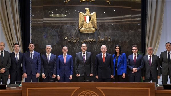 بحضور رئيس الوزراء.. «مصر السيادي» يوقع اتفاقيات لاستثمار شركات القوات المسلحة بحضور رئيس الوزراء.. «مصر السيادي» يوقع اتفاقيات لاستثمار شركات القوات المسلحة