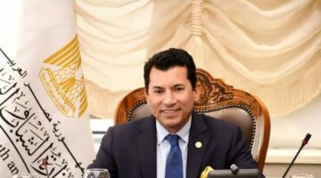 وزير الرياضة يهنئ عمرو حسين بفوزه برئاسة الاتحادين العربي والأفريقي لكرة السرعة
