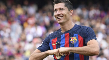 برشلونة الإسباني يعلن غياب مهاجمه ليفاندوفسكي بسبب الإصابة