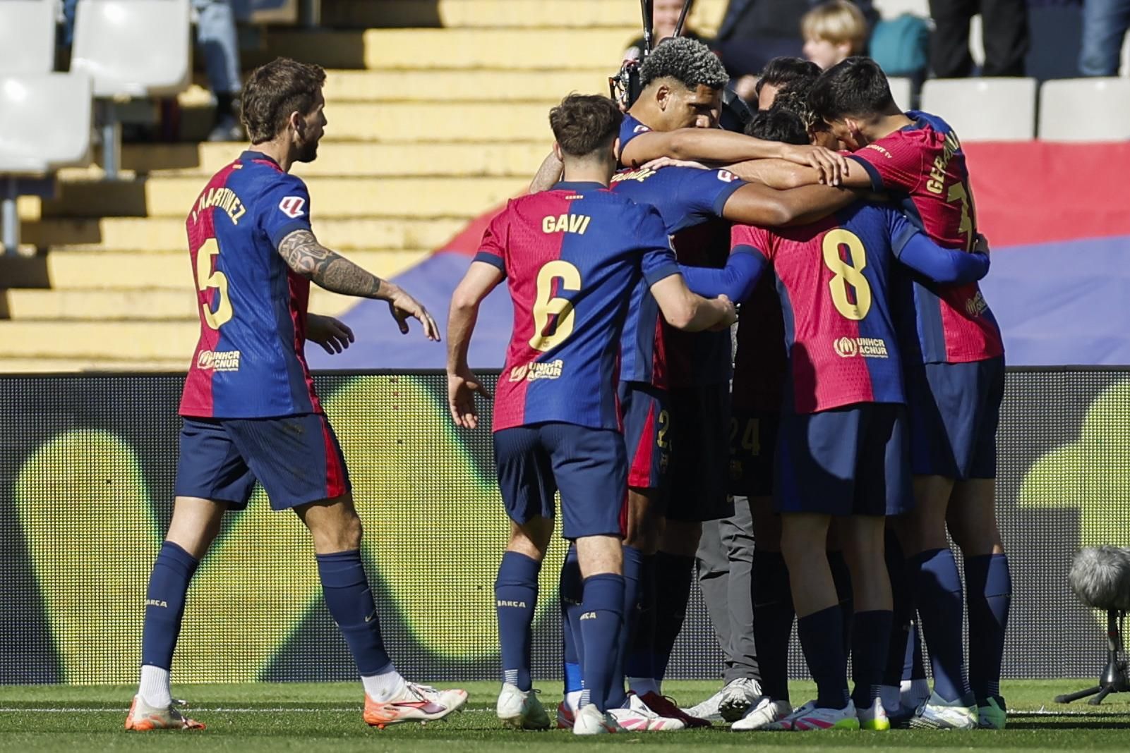 برشلونة والريال يستهدفان العودة لطريق الانتصارات أمام ليجانيس وألافيس برشلونة والريال يستهدفان العودة لطريق الانتصارات أمام ليجانيس وألافيس
