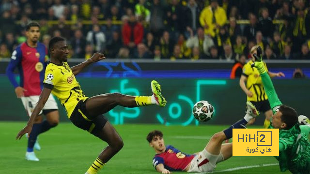 برشلونة يتأخر أمام بروسيا دورتموند في الشوط الأول برشلونة يتأخر أمام بروسيا دورتموند في الشوط الأول