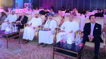 بريد عُمان يشارك في مبادرة “منطقة الازدهار البريدي”